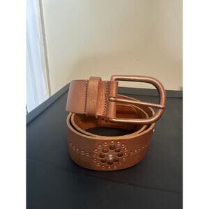 Cache genuine leather belt in a brown/bronze color